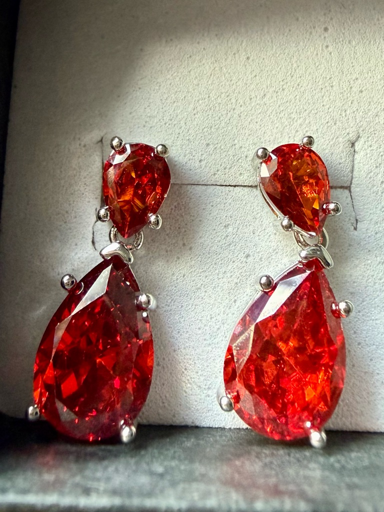 New! Pretty Bird Jewelry Red Teardrop Dangle Earrings - Sparkling Red Jewelry